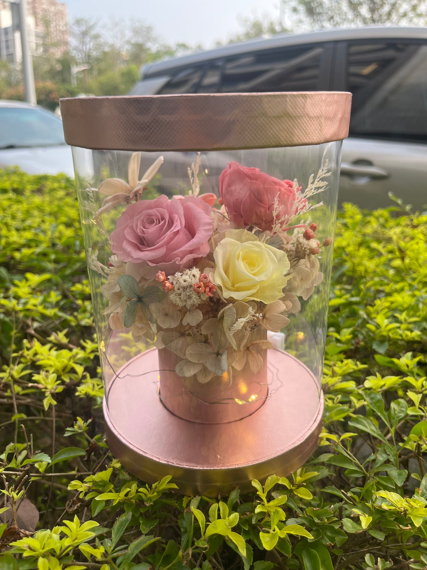 gift-f001永生手捧花禮盒(帶燈)